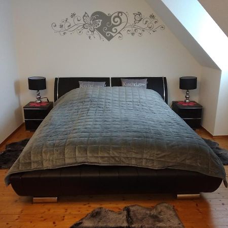 Jenny'S Ferienwohnung Моншау Экстерьер фото
